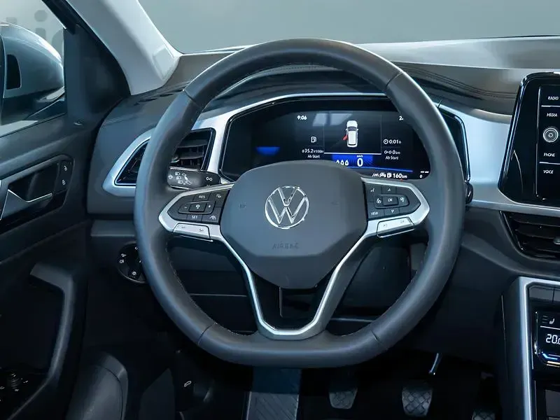 Gebraucht VW T-Roc 116 PS (85 kW) 2024 Silber SUV