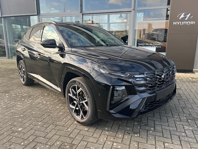 Abyss black Neu 2025 Hyundai Tucson N Line SUV | 45.680 € (Etwas zu teuer) - Bild 1/4