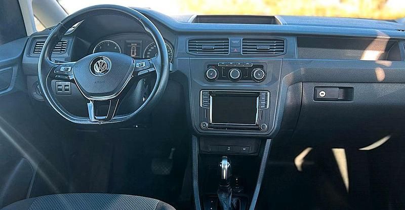 Gebraucht VW Caddy Maxi Conceptline 102 PS (75 kW) 2016 Blau Van / Kleinbus