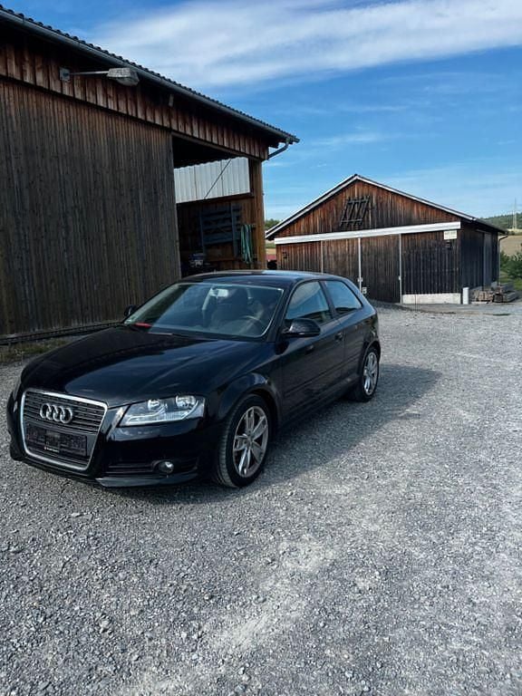 Schwarz Gebraucht 2009 Audi A3 Ambition Limousine | 5.500 € (Etwas zu teuer) - Bild 1/4