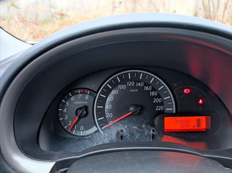 Gebraucht Nissan Micra 80 PS (58 kW) 2012 Weiß Limousine