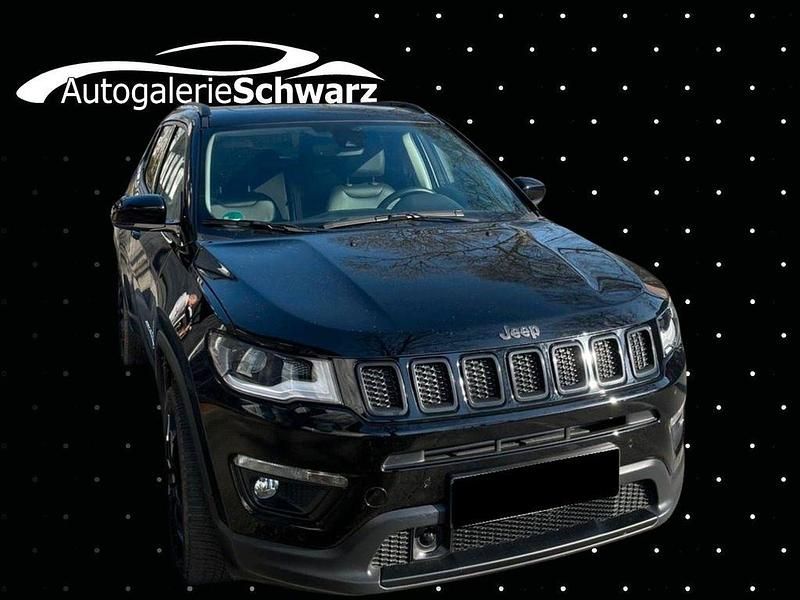 Gebraucht Jeep Compass Limited 140 PS (102 kW) 2019 Schwarz SUV