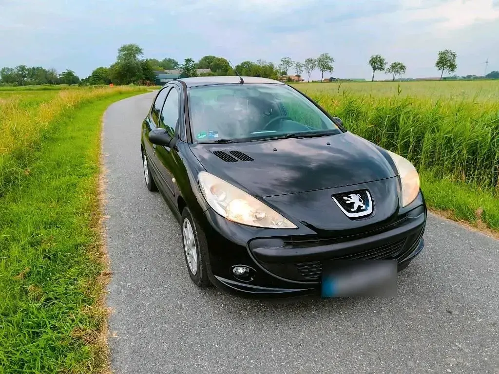 Gebraucht Peugeot 206+ 70 PS (51 kW) 2009 Schwarz Kleinwagen