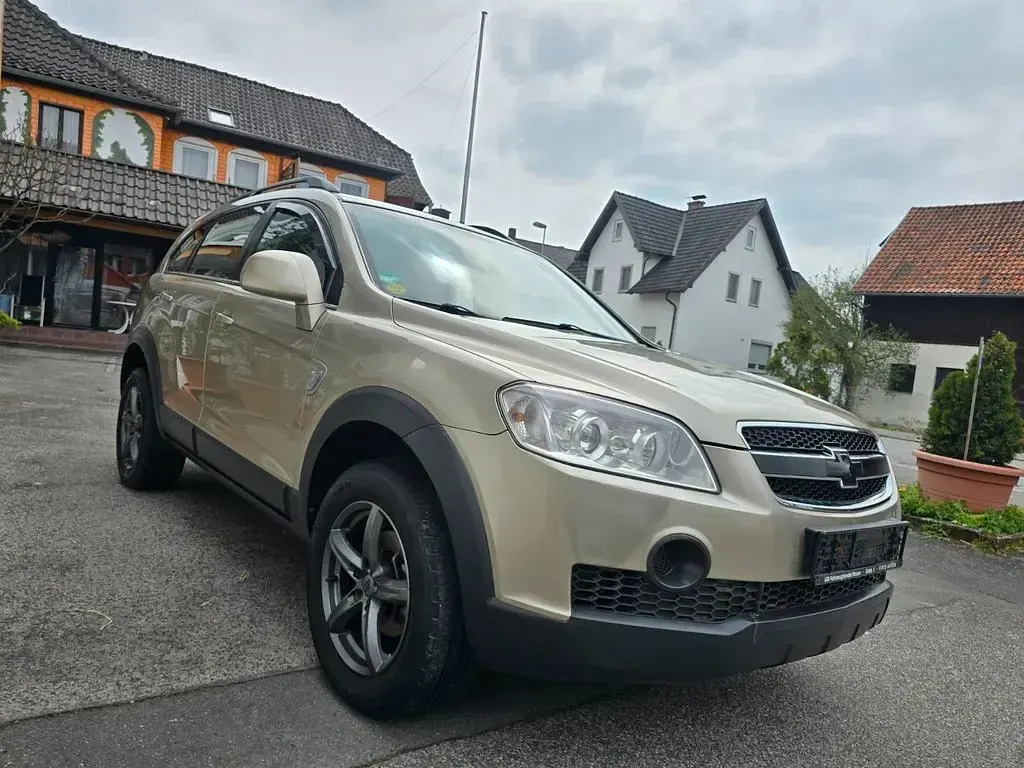 Gebraucht Chevrolet Captiva LS 136 PS (100 kW) 2008 Beige SUV