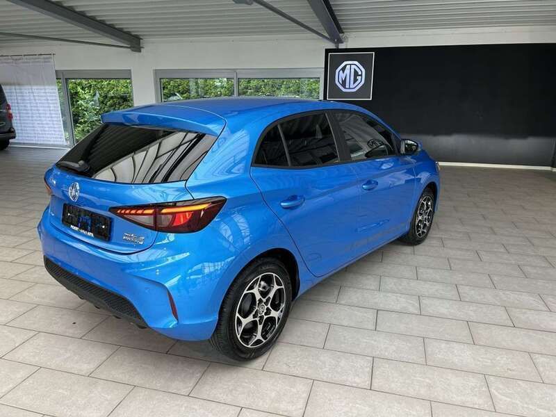 Gebraucht MG MG3 Luxury 194 PS (142 kW) 2024 Como blue Kleinwagen