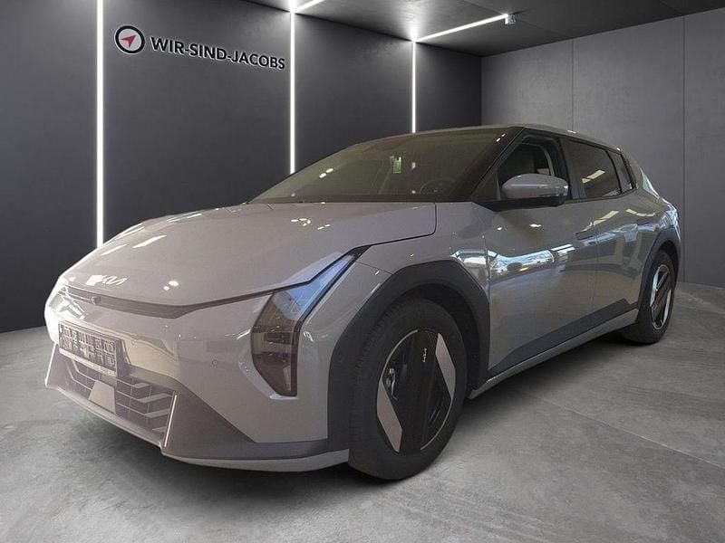 Neu Kia EV4 Earth 150 kW (204 PS) 2026 Grau Limousine