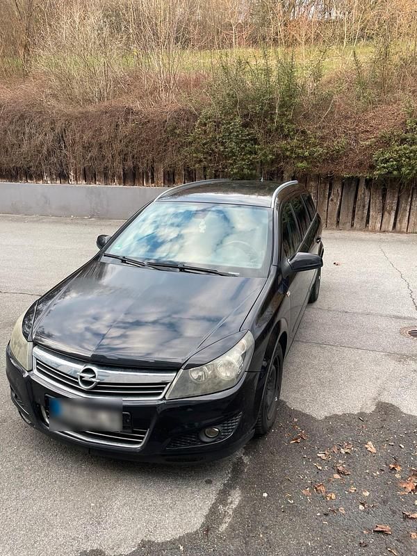 Gebraucht Opel Astra 116 PS (85 kW) 2009 Schwarz Kombi