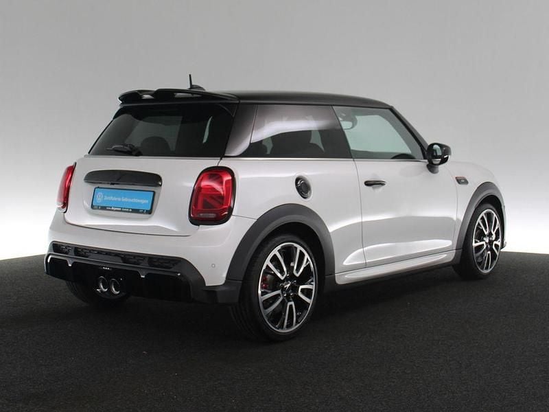 Gebraucht Mini John Cooper Works 231 PS (169 kW) 2024 Grün / unilackierung rebel green Kleinwagen