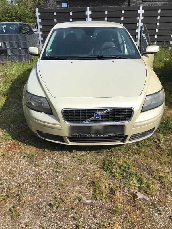 Gebraucht 2004 Volvo S40 Limousine | 1.100 € (Guter Preis) - Bild 1/4