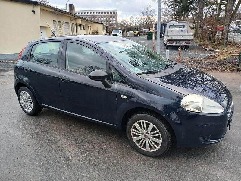 Gebraucht Fiat Punto 77 PS (56 kW) 2009 Blau Limousine