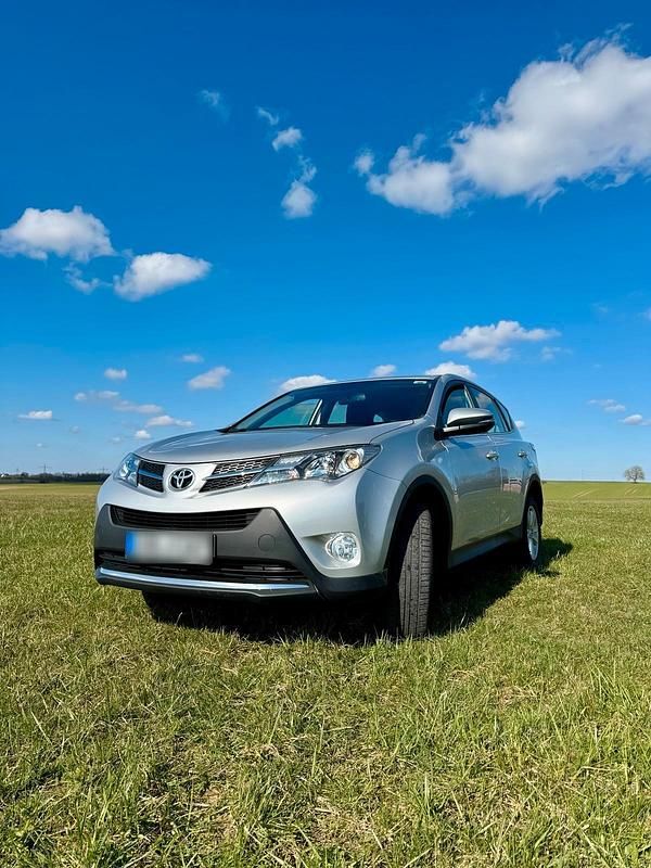 Gebraucht Toyota RAV4 150 PS (110 kW) 2014 Silber SUV