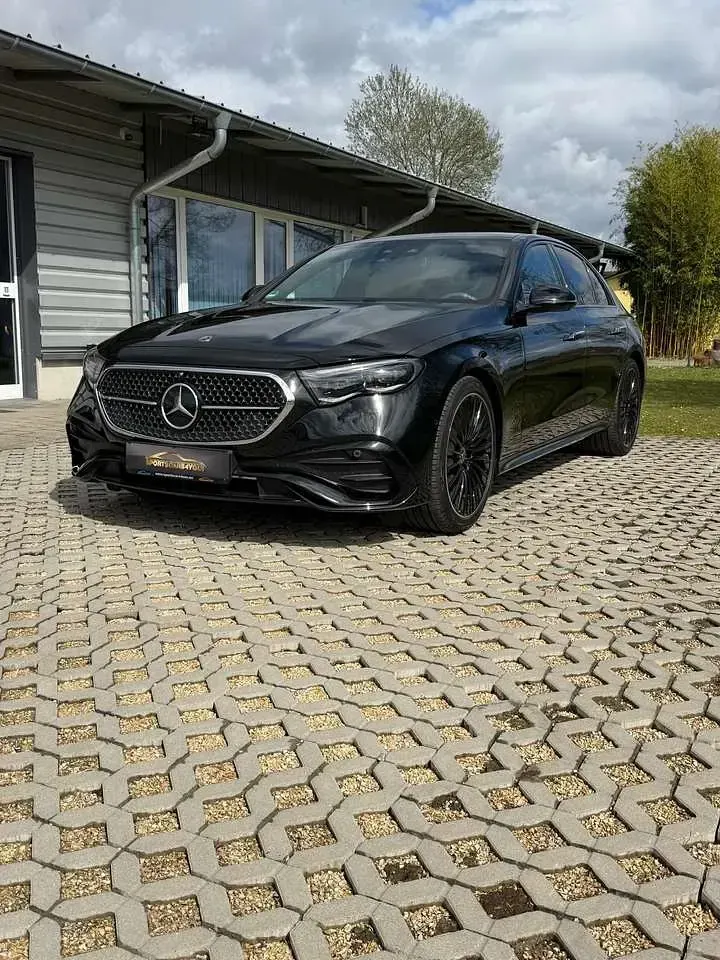 Neu Mercedes E200 AMG Line Premium Plus 227 PS (166 kW) 2026 Schwarz  unilack Limousine
