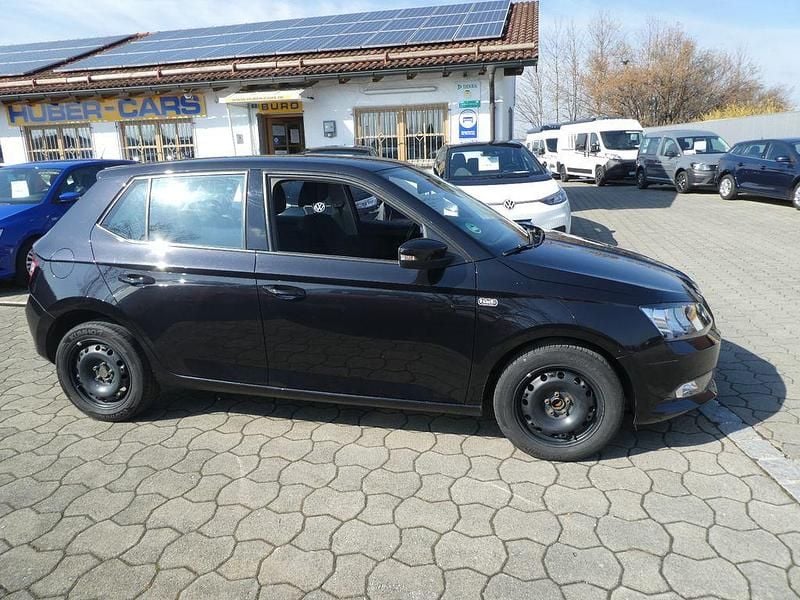 Gebraucht Skoda Fabia Active 60 PS (44 kW) 2018 Schwarz Limousine