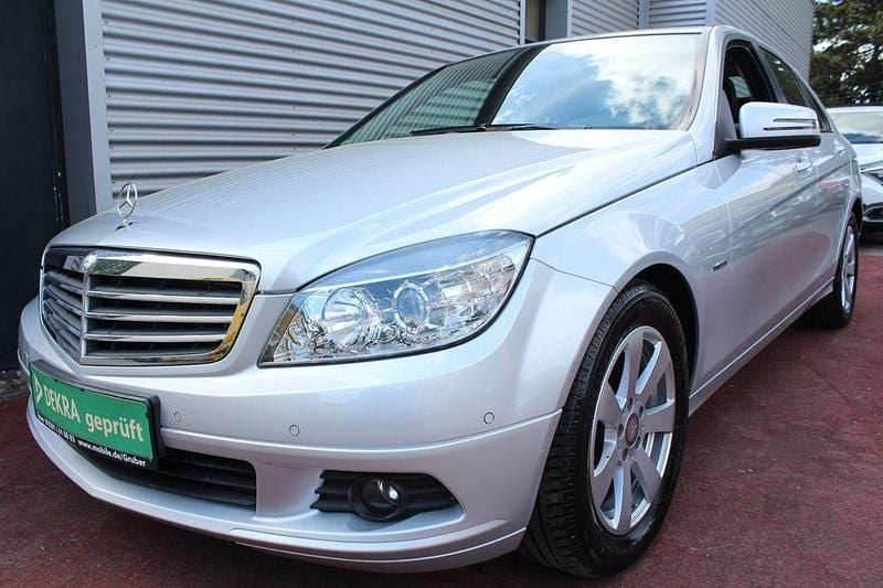 Gebraucht Mercedes C200 136 PS (100 kW) 2010 Silber Limousine