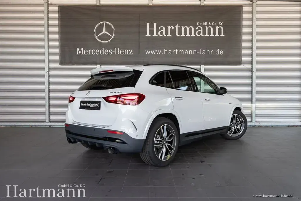 Gebraucht Mercedes GLA35 AMG AMG 306 PS (225 kW) 2024 Digitalweiß SUV