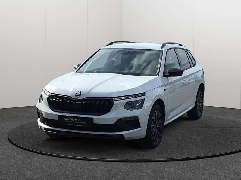 Moonweiss metallic Gebraucht 2024 Skoda Kamiq Selection SUV | 25.822 € (Etwas zu teuer) - Bild 1/4