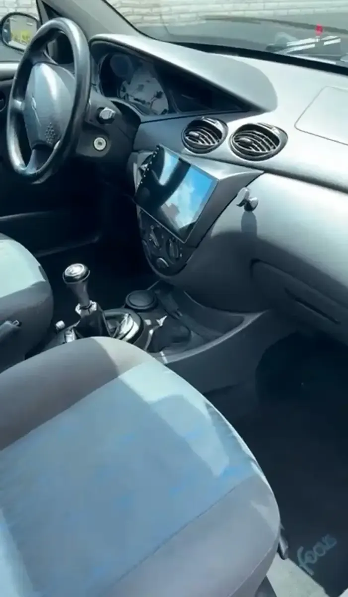 Gebraucht Ford Focus 116 PS (85 kW) 2002 Schwarz Kombi