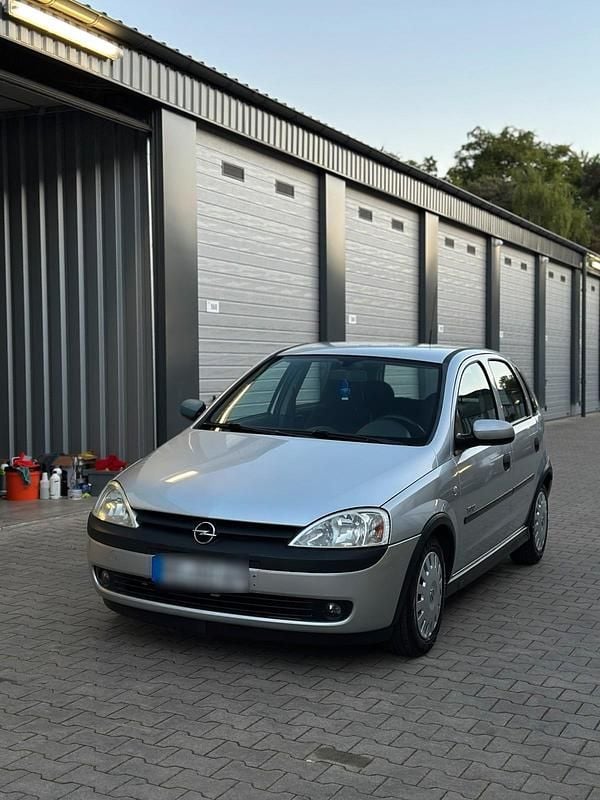 Silber Gebraucht 2001 Opel Corsa Kleinwagen | 750 € (Guter Preis) - Bild 1/4