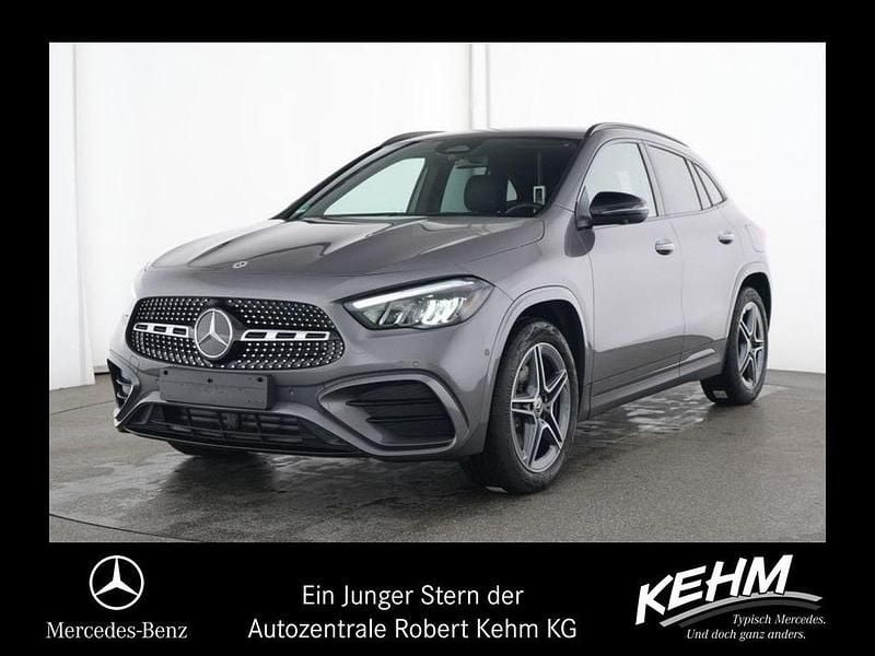 Grau Gebraucht 2024 Mercedes GLA220 AMG line SUV | 44.959 € (Guter Preis) - Bild 1/4