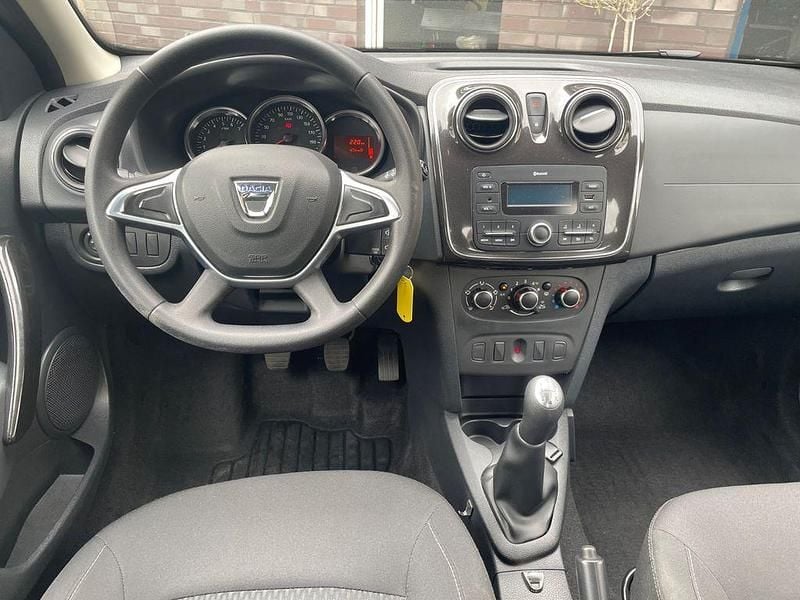 Gebraucht Dacia Sandero Comfort 73 PS (53 kW) 2019 Blau Kleinwagen