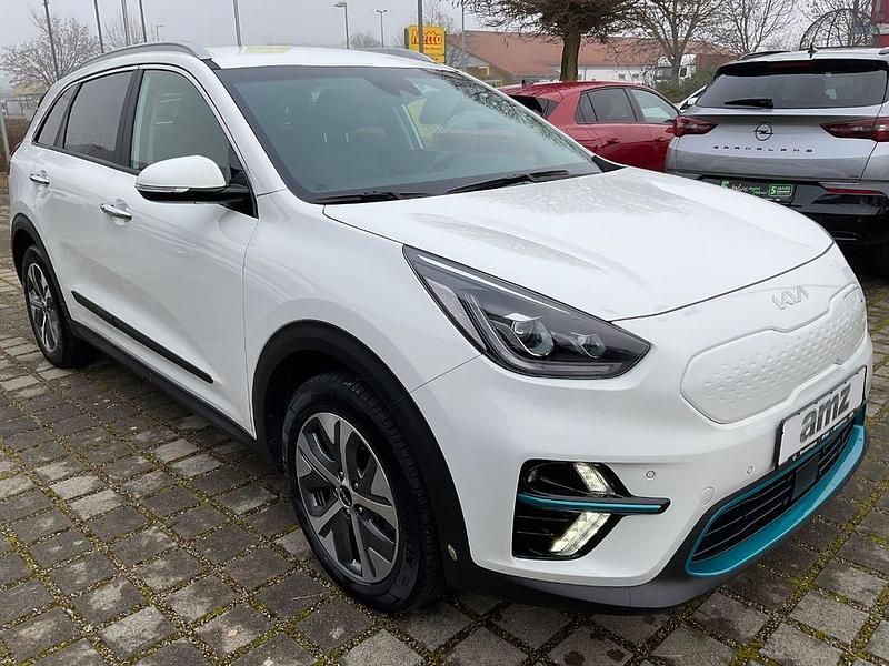 Gebraucht Kia e-Niro Spirit 150 kW (204 PS) 2021 Schneeweiß SUV