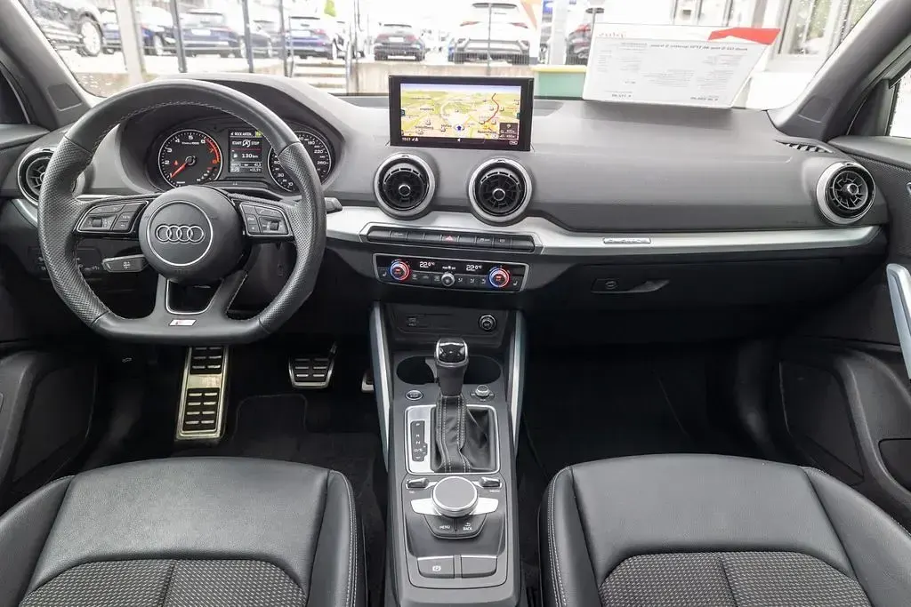 Używany Audi Q2 Ambiente 190 KM (139 kW) 2022 Biały SUV
