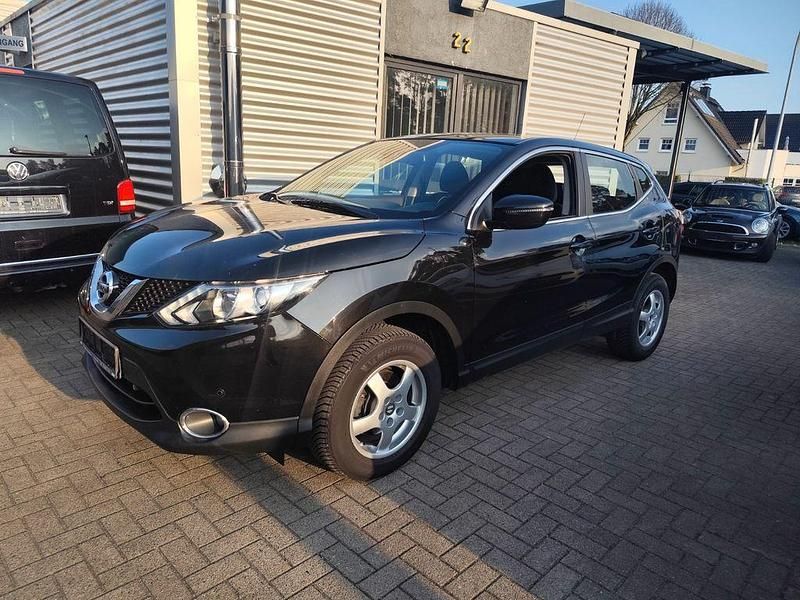 Gebraucht Nissan Qashqai Acenta 131 PS (96 kW) 2016 Schwarz SUV