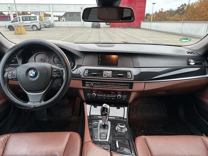 Schwarz Gebraucht 2013 BMW 520 Kombi | 7.900 € (Fairer Preis) - Bild 1/4