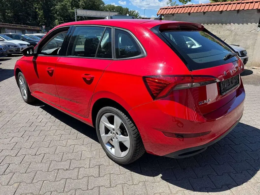 Gebraucht Skoda Scala Cool Plus 116 PS (85 kW) 2021 Corridarot Kleinwagen