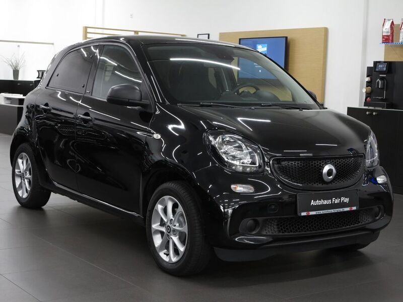Gebraucht Smart ForFour Passion 90 PS (66 kW) 2019 Schwarz Kleinwagen