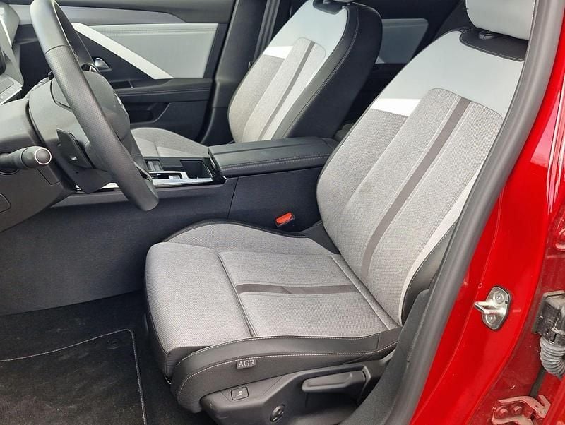 Gebraucht Opel Astra Business Elegance 179 PS (131 kW) 2022 Rot metallic