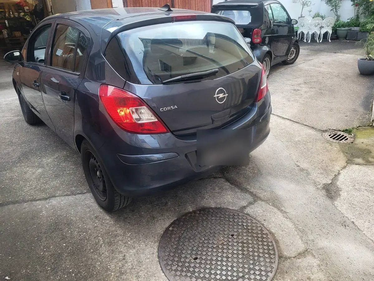 Gebraucht Opel Corsa Sport 80 PS (58 kW) 2009 Grau Kleinwagen