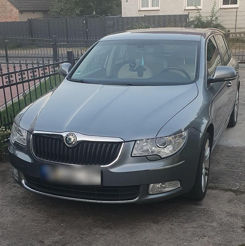 Gebraucht Skoda Superb 170 PS (125 kW) 2009 Andere farben Limousine