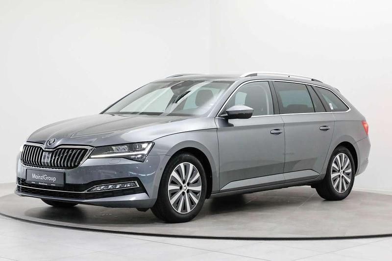 Gebraucht Skoda Superb Style 200 PS (147 kW) 2023 Graphitegrau metallic Kombi