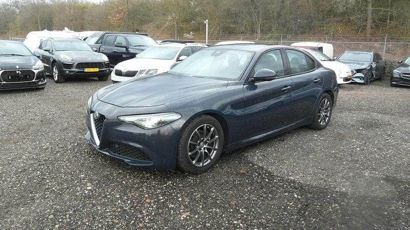 Gebraucht Alfa Romeo Giulia 136 PS (100 kW) 2018 Grau Limousine