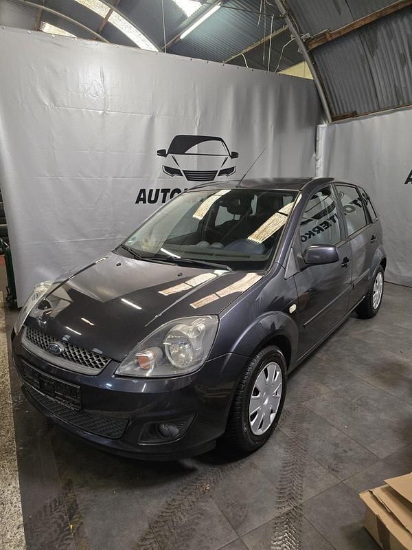 Gebraucht Ford Fiesta 70 PS (51 kW) 2008 Grau Kleinwagen