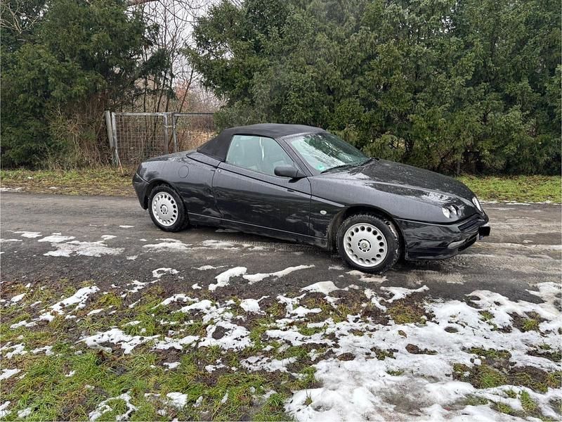 Gebraucht Alfa Romeo Spider 150 PS (110 kW) 2002 Schwarz Cabrio