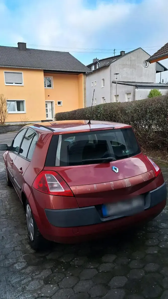 Gebraucht Renault Mégane 98 PS (72 kW) 2005 Rot Kleinwagen
