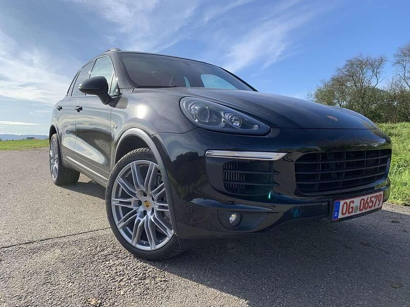 Schwarz Gebraucht 2016 Porsche Cayenne S SUV | 36.500 € (Fairer Preis) - Bild 1/4