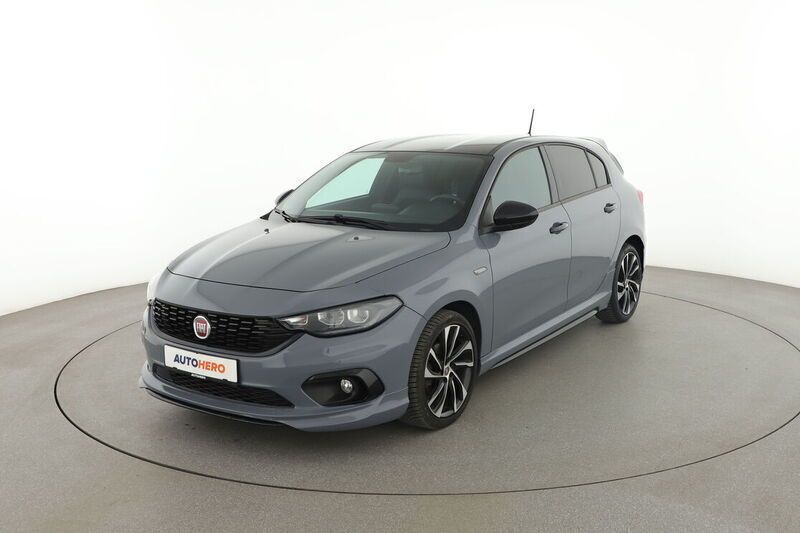 Grau Gebraucht 2020 Fiat Tipo S Limousine | 13.150 € (Etwas zu teuer) - Bild 1/4