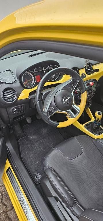 Gebraucht Opel Adam 69 PS (50 kW) 2013 Gelb Kleinwagen