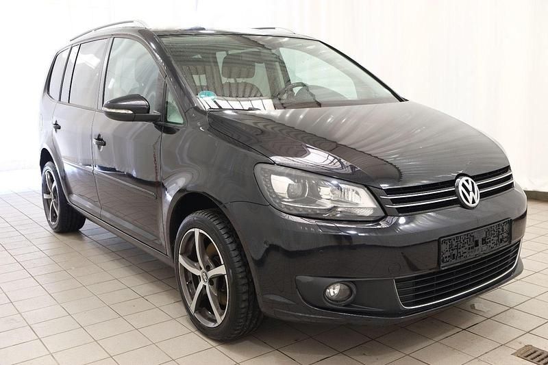 Schwarz Gebraucht 2013 VW Touran Life Van / Kleinbus | 7.891 € (Superpreis) - Bild 1/4