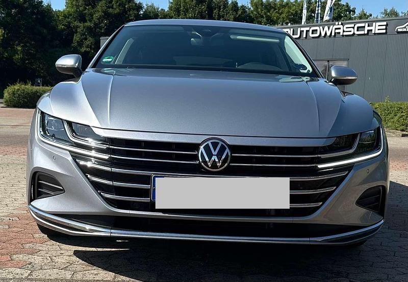 Grau Gebraucht 2022 VW Arteon Kombi | 30.000 € (Guter Preis) - Bild 1/4