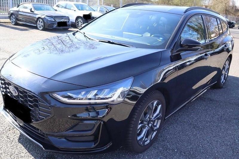 Schwarz Gebraucht 2024 Ford Focus ST-Line Kombi | 19.900 € (Superpreis) - Bild 1/4