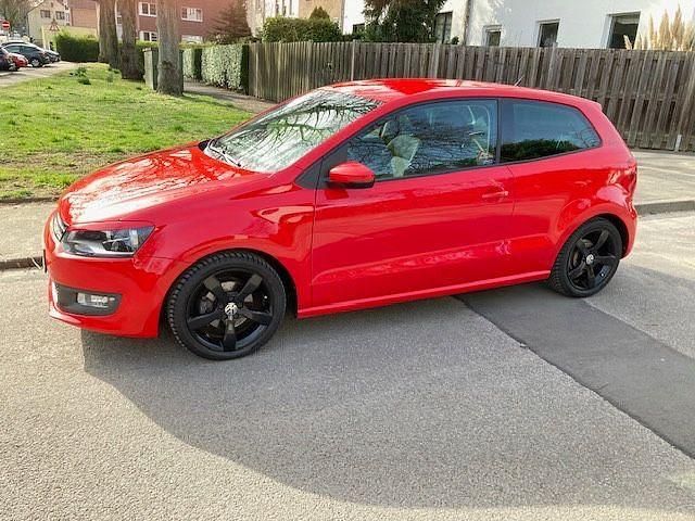 Gebraucht VW Polo Trendline 60 PS (44 kW) 2010 Rot Kleinwagen
