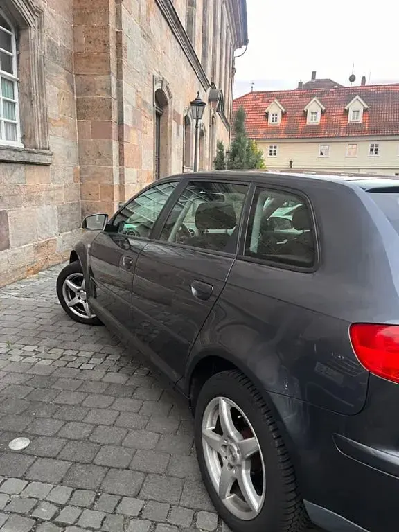 Gebraucht Audi A3 Ambiente 102 PS (75 kW) 2007 Grau Kleinwagen
