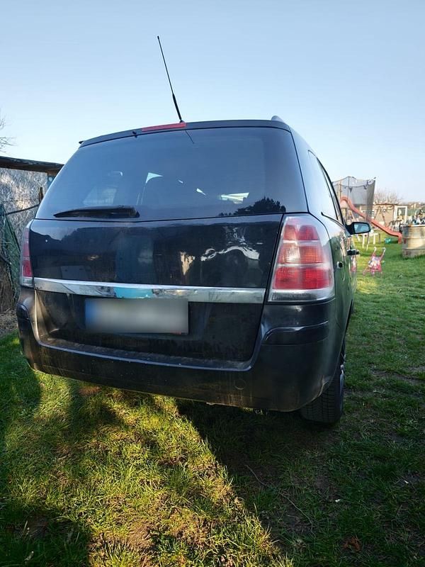 Gebraucht Opel Zafira 140 PS (102 kW) 2007 Schwarz Van / Kleinbus