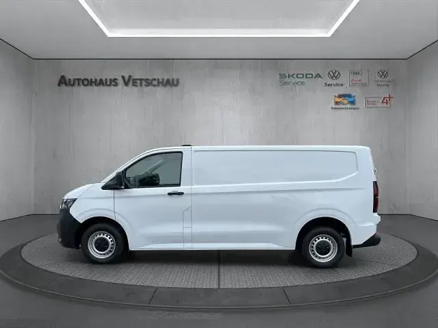 Gebraucht VW T7 150 PS (110 kW) 2025 Weiß Van