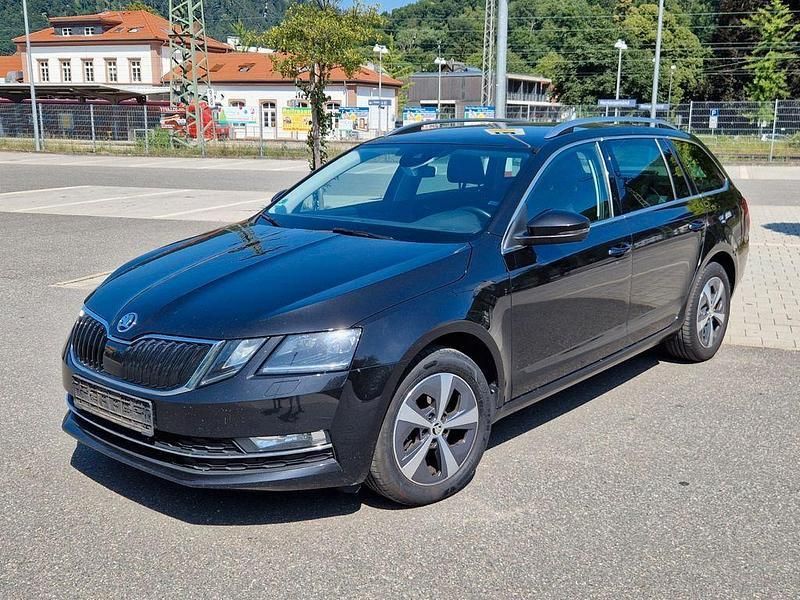 Schwarz Gebraucht 2018 Skoda Octavia Style Kombi | 9.950 € (Superpreis) - Bild 1/4