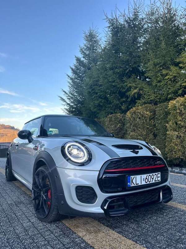 Silber Gebraucht 2018 Mini John Cooper Works Kleinwagen | 18.000 € (Guter Preis) - Bild 1/4